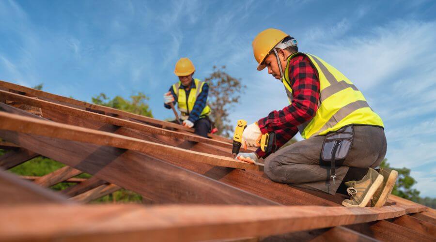 Expert new roof installation services in Hatley, WI